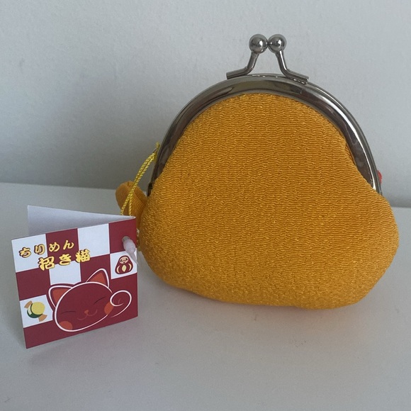 Happy Kitty Kiss Lock Coin Purse - Picture 3 of 6